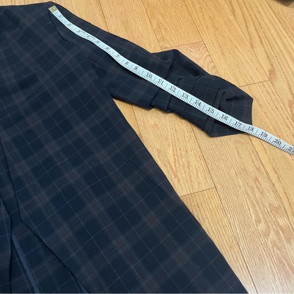 Aritzia Babaton Power Check Blazer - Picture 5 of 7